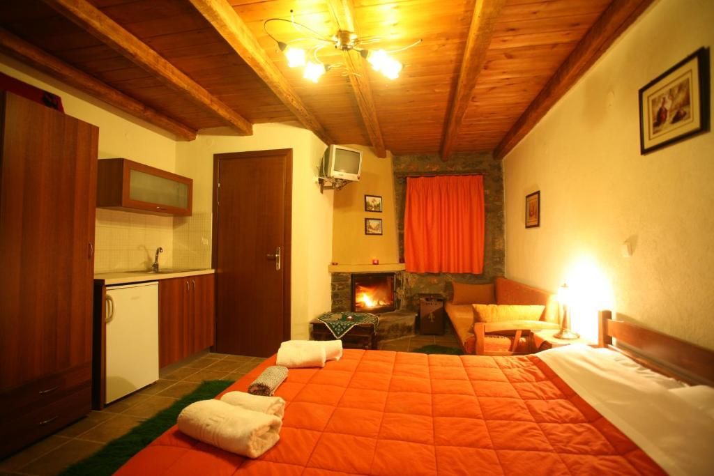 Τρίκλινο δωμάτιο στον Ξενώνα Ελένη